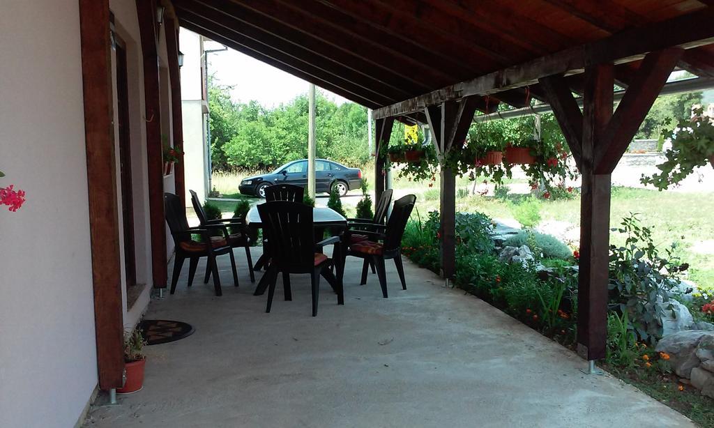 Apartment Laura Gracac  Ngoại thất bức ảnh